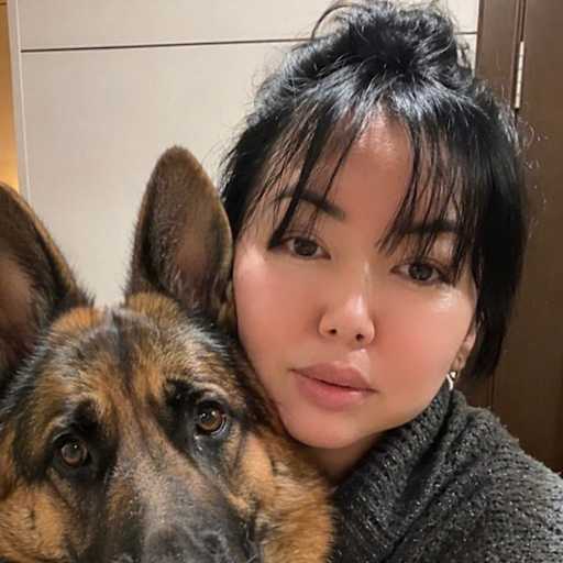 Profile image for pet sitter Gulmira