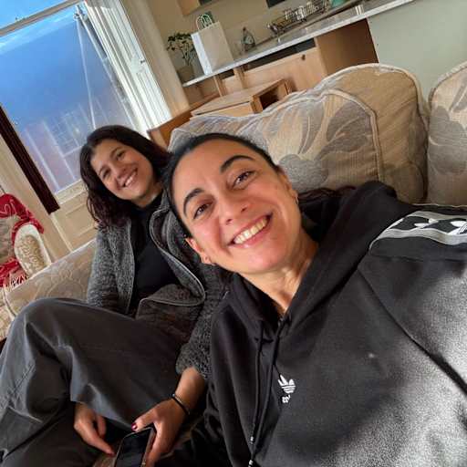 Profile image for pet sitters Eliana & Georgina