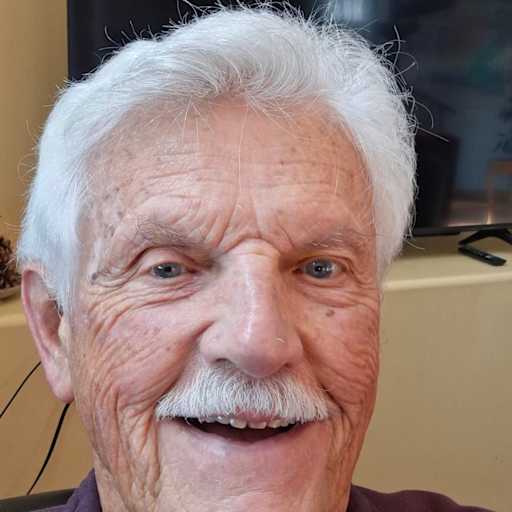 Profile image for pet sitter Edwin