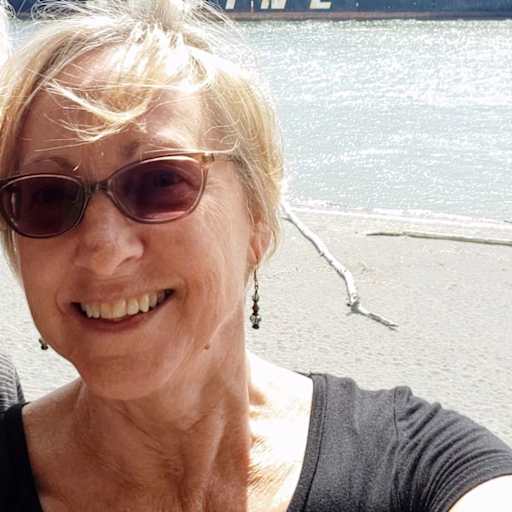 Profile image for pet sitter Pamela
