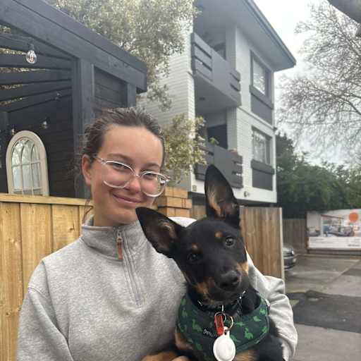 Profile image for pet sitter Emma