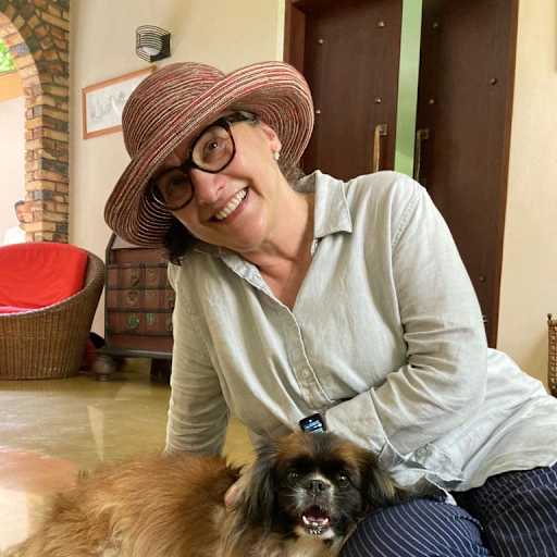 Profile image for pet sitters Lolita & Timothy Clark
