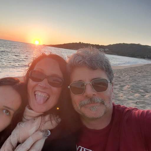 Profile image for pet sitters roberto & Alessandra