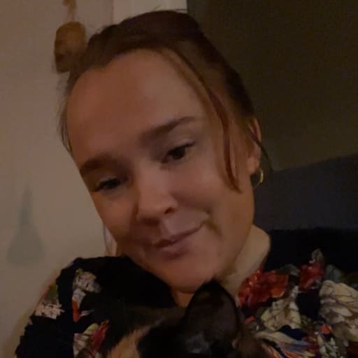 Profile image for pet sitter Liv Tilia