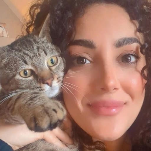 Profile image for pet sitter Amira