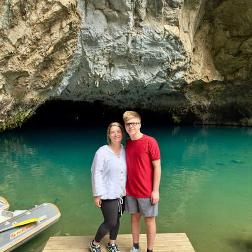 Profile image for pet sitter January