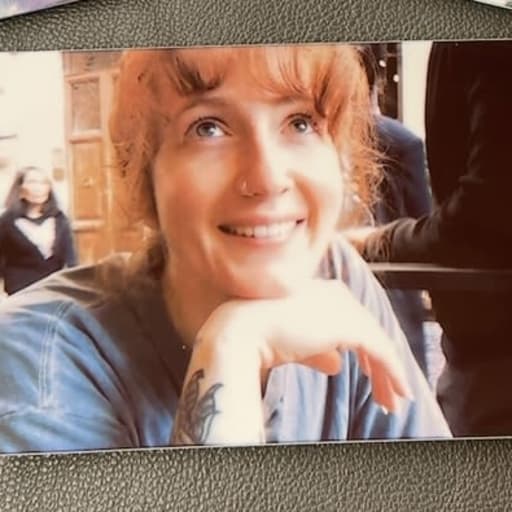 Profile image for pet sitter Lindsay