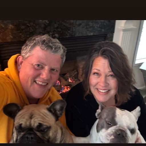 Profile image for pet sitters Shannon & Shane