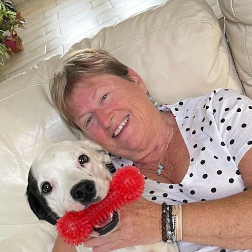 Profile image for pet sitter Debbie