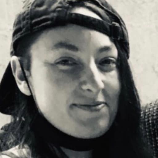 Profile image for pet sitter Mia