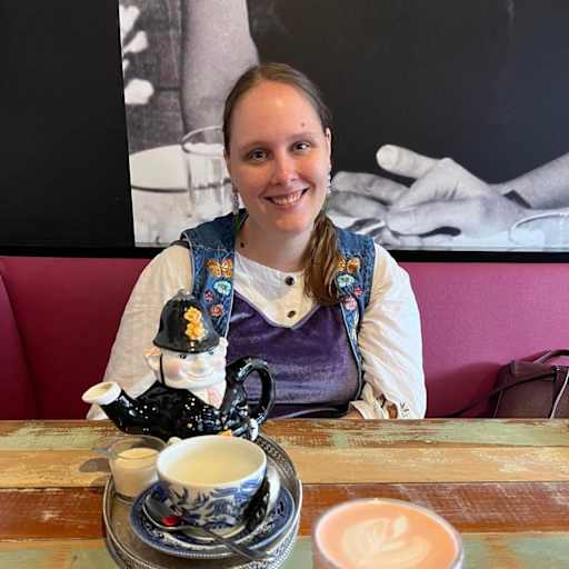 Profile image for pet sitter Maddy