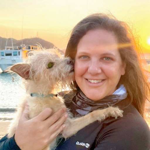 Profile image for pet sitter Shelly
