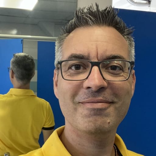 Profile image for pet sitter Stephane