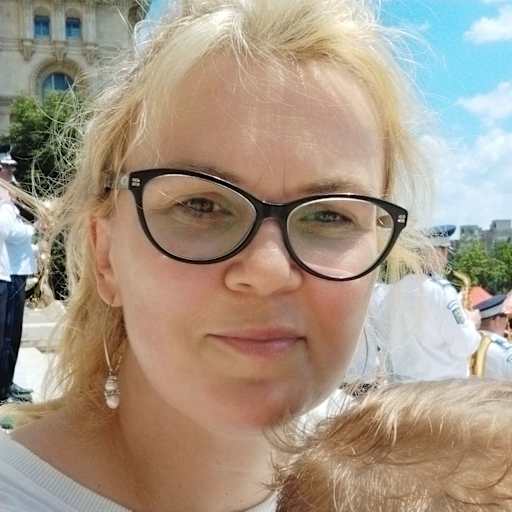 Profile image for pet sitter Simona Lavinia