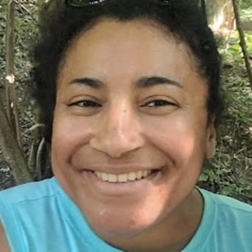 Profile image for pet sitter Chava