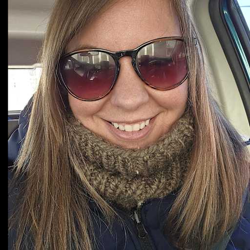 Profile image for pet sitter Genevieve