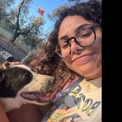 Profile image for pet sitter EMANUELLA
