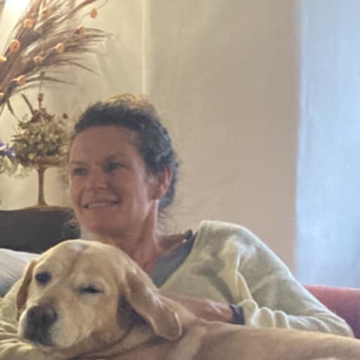 Profile image for pet sitter Susan