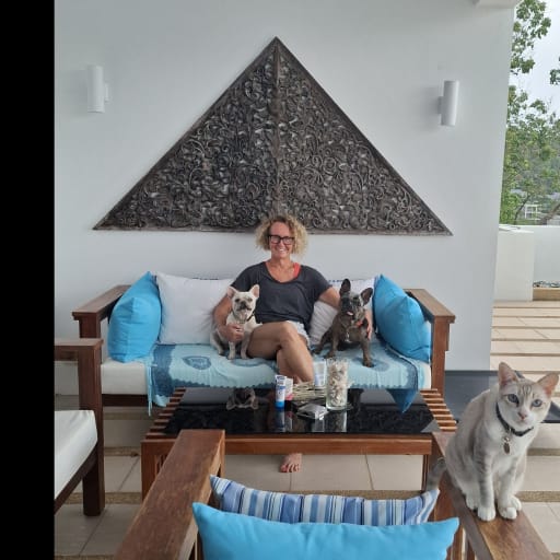 Profile image for pet sitter Shannon