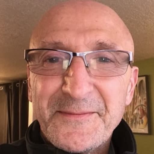 Profile image for pet sitter Ronen