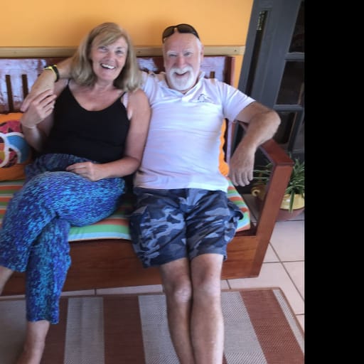 Profile image for pet sitters Tracey & Bob