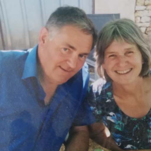 Profile image for pet sitters Peter & Julia & Julia