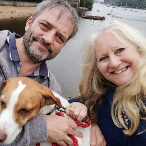 Profile image for pet sitters Julie & Jonathan 