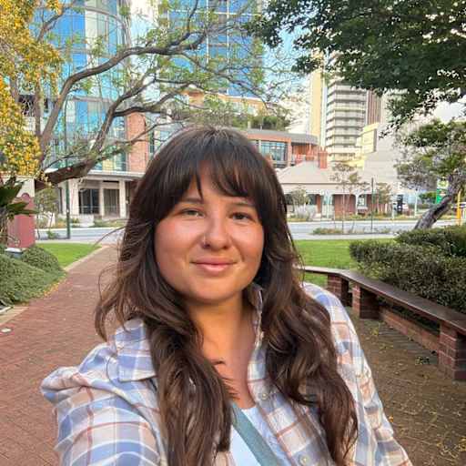 Profile image for pet sitter Helen