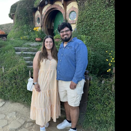 Profile image for pet sitters Gladys & Brandon
