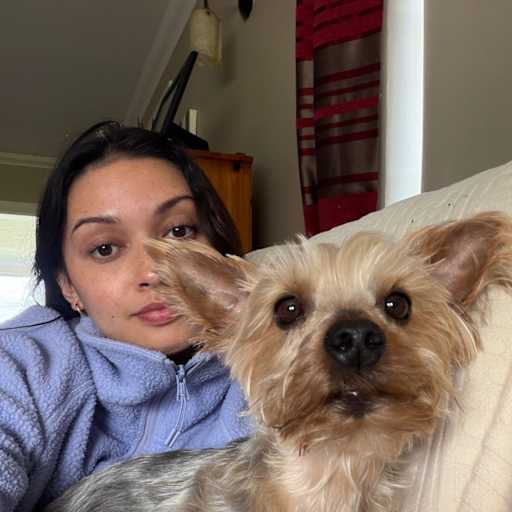 Profile image for pet sitter Julie