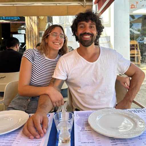 Profile image for pet sitters Julio & Raquel