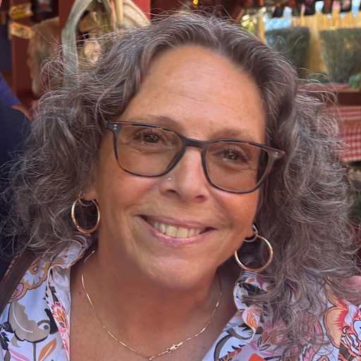 Profile image for pet sitter BERNADETTE