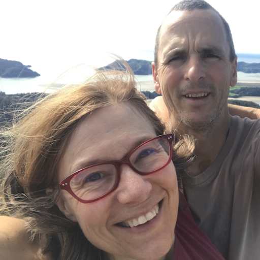 Profile image for pet sitters Fiona & William