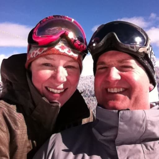 Profile image for pet sitters Sarah & Dan