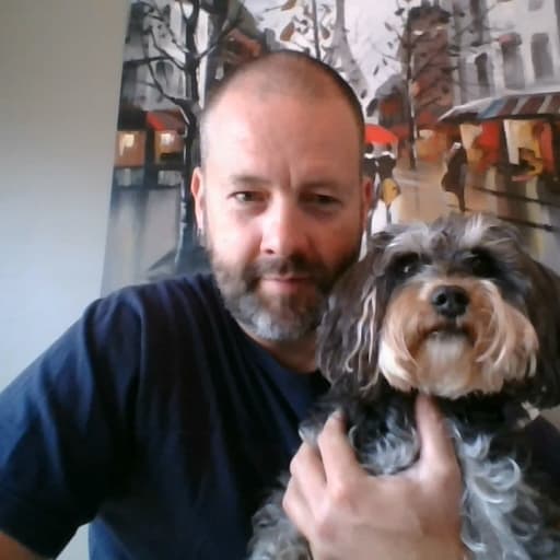 Profile image for pet sitters Steve & Jessica