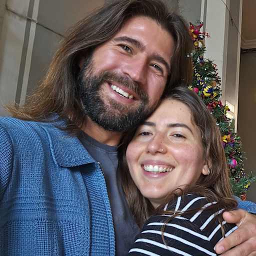 Profile image for pet sitters Alejandro & Alondra