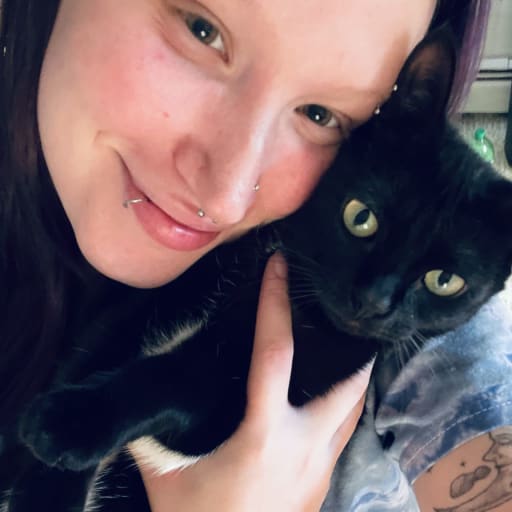 Profile image for pet sitter Olivia