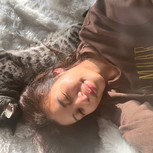 Profile image for pet sitter khanittha