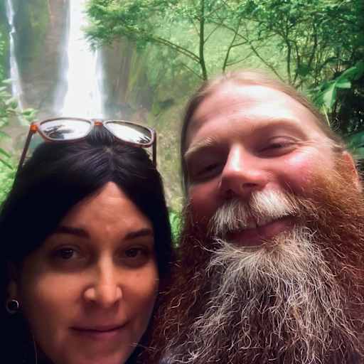 Profile image for pet sitters Carrie-Anne & Daniel