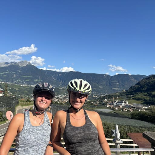 Profile image for pet sitters Katherine & Emily 