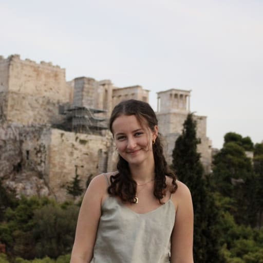 Profile image for pet sitter Elizabeth