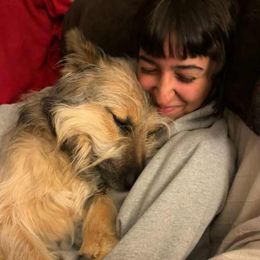 Profile image for pet sitter julia