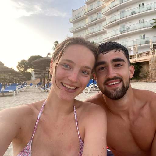 Profile image for pet sitters Alexa & Robin