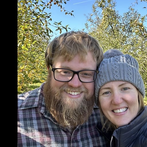 Profile image for pet sitters Amanda & Jacob