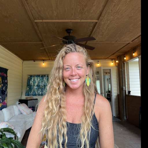 Profile image for pet sitter Erica