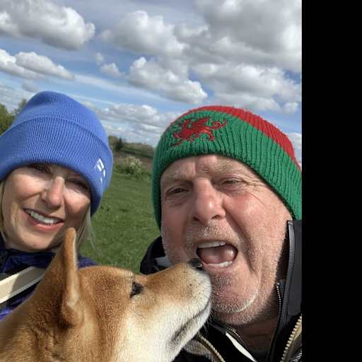 Profile image for pet sitters Alan & Kim