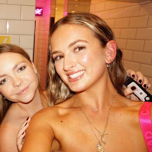 Profile image for pet sitters Lauren & Georgia