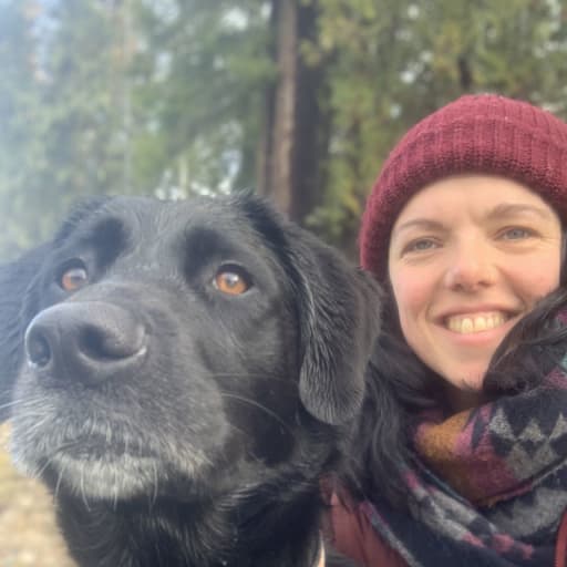 Profile image for pet sitters Amy & Khalin 