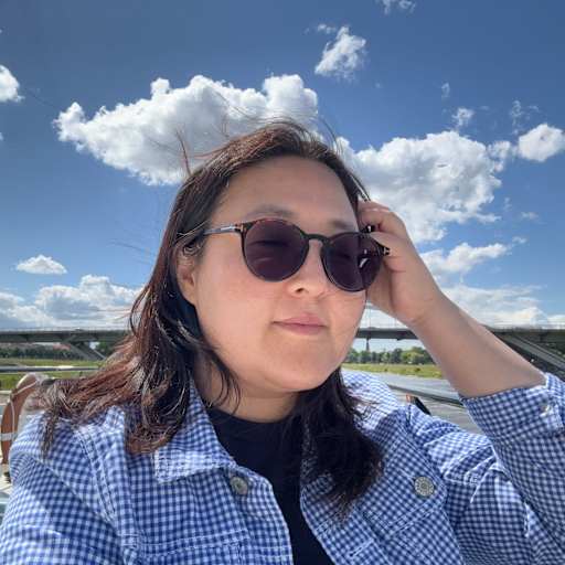 Profile image for pet sitter Kayoung