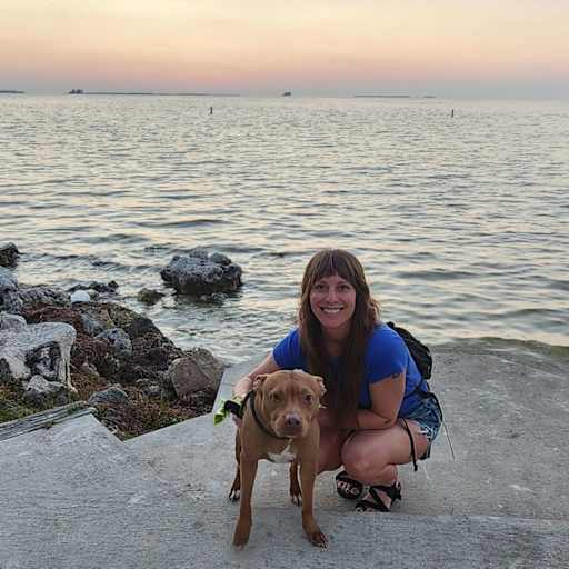 Profile image for pet sitter Lynsie